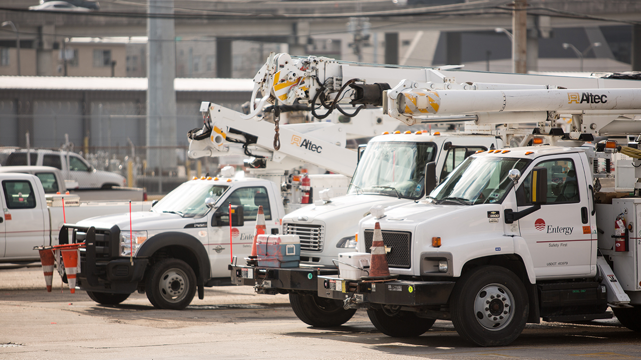 Entergy Mississippi Crews Are Working To Restore Power After Overnight ...